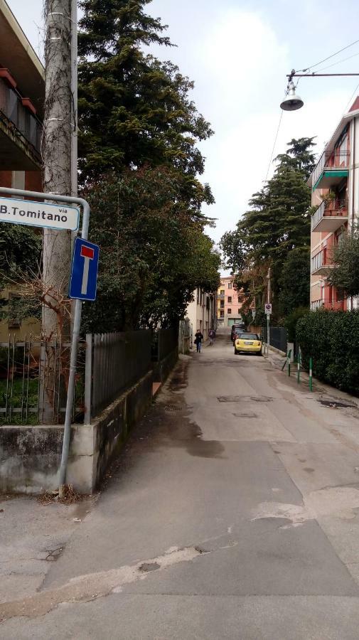 Vicino Al Prato Della Valle Intero Appartamento Parcheggio Facile Di Fronte Padova Exterior photo